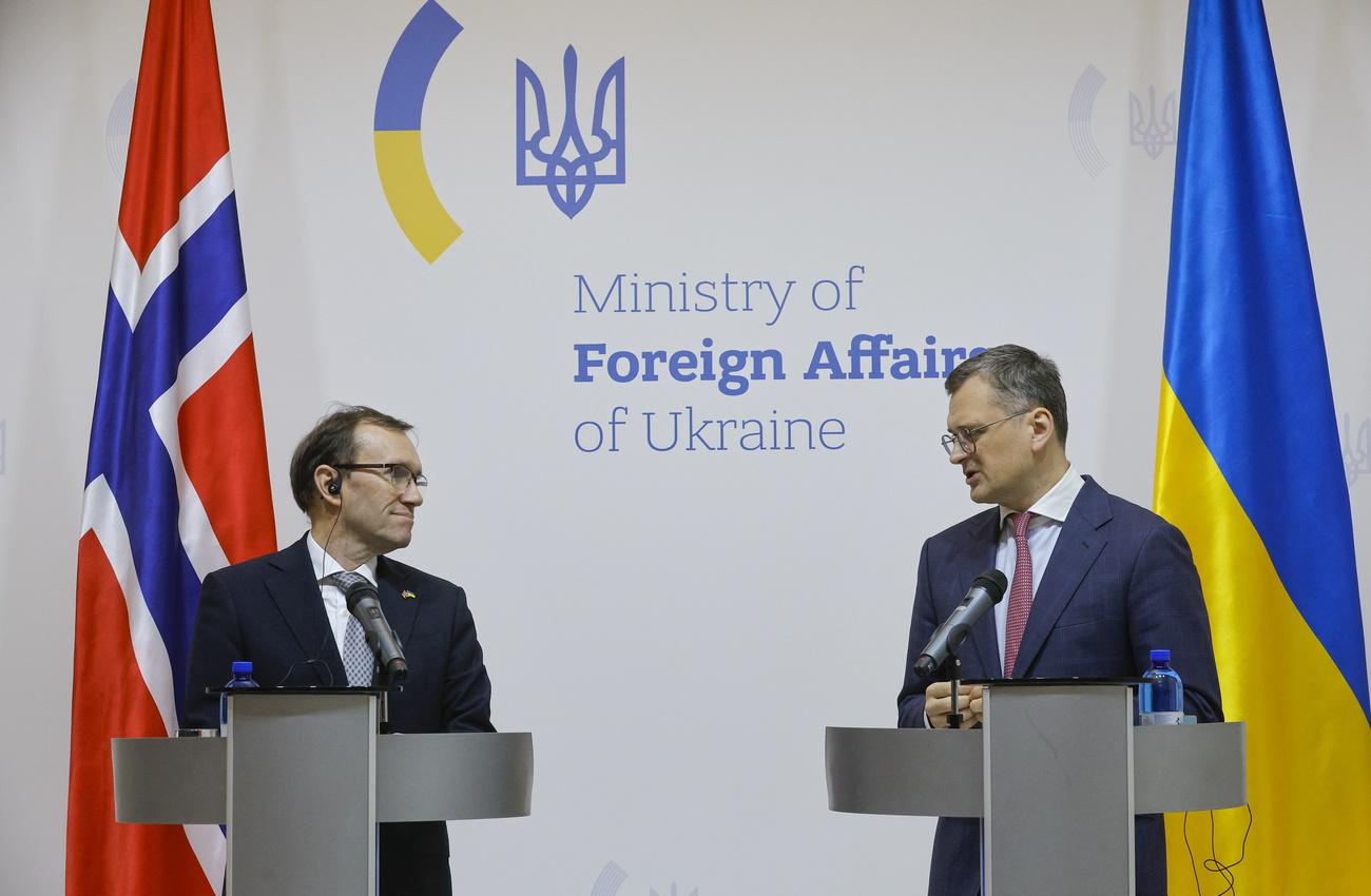Les ministres des affaires étrangères norvégien et ukrainien se sont rencontrés à Kiev [Keystone - Sergey Dolzhenko]