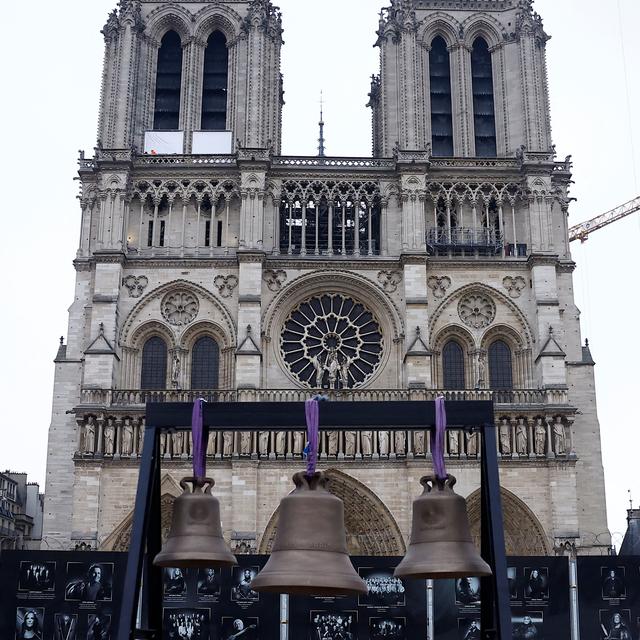 Notre-Dame de Paris et ses trois nouvelles cloches. [Reuters - Sarah Meyssonnier]