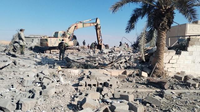 Une vue de la destruction après les raids aériens américains sur le siège du Hachd al-Chaabi, coalition de groupes armés pro-iraniens, dans la ville d'Al-Qa'im, en Irak, le 3 février 2024. [Anadolu via AFP - HASHD AL-SHAABI MEDIA OFFICE / H]