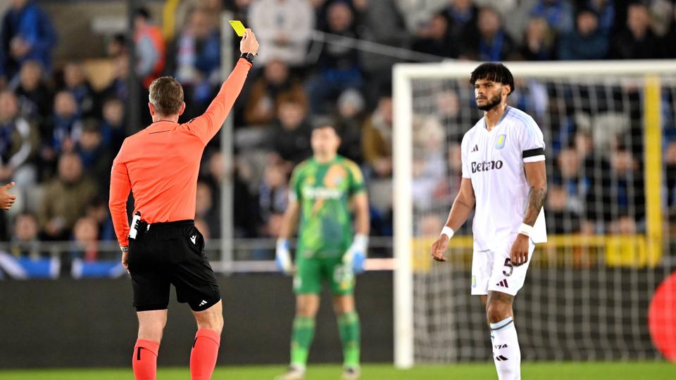 Tyrone Mings (droite) a été l'auteur d'une scène insolite à Bruges. [IMAGO - Club Brugge - Aston Villa FC]