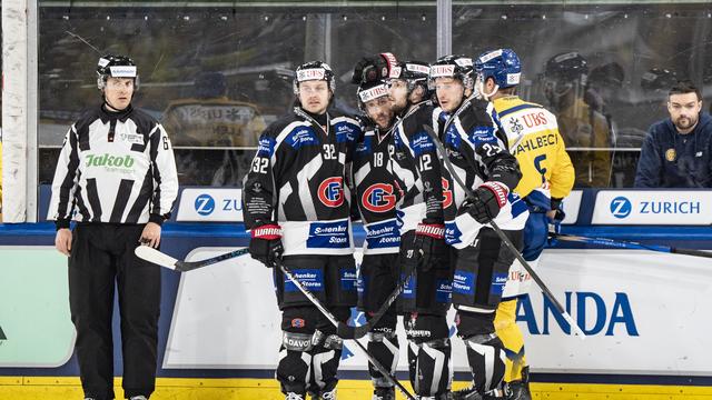 Fribourg affrontera les Allemands de Straubing en finale. [KEYSTONE - TIL BUERGY]