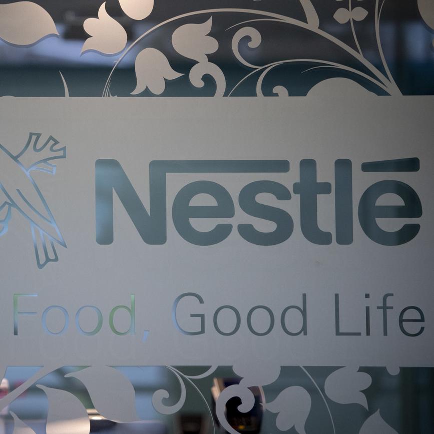 Double standard de Nestlé/ méditation/ dents animales