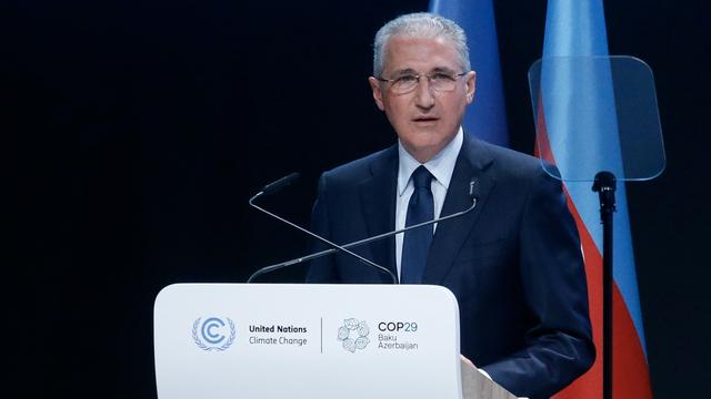 Le ministre de l'écologie et des ressources naturelles de l'Azerbaïdjan délivrant un discours à la cérémonie d'ouverture de la COP29, à Bakou. 11 novembre 2024. [EPA/KEYSTONE - IGOR KOVALENKO]