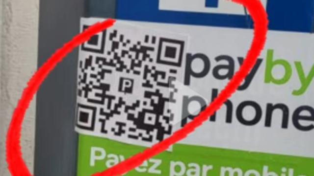 Attention aux escroqueries par QR code sur les parcomètres, avertit la police vaudoise. [Police vaudoise]