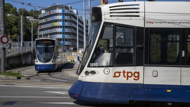 Les transports publics ne seront pas gratuits à Genève pour les jeunes. [Keystone - Martial Trezzini]