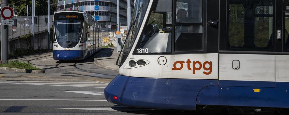 Les transports publics ne seront pas gratuits à Genève pour les jeunes. [Keystone - Martial Trezzini]