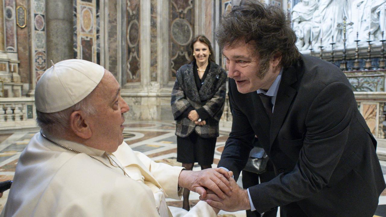 Premier face à face entre le président argentin et le pape François. [Keystone - Vatican media]