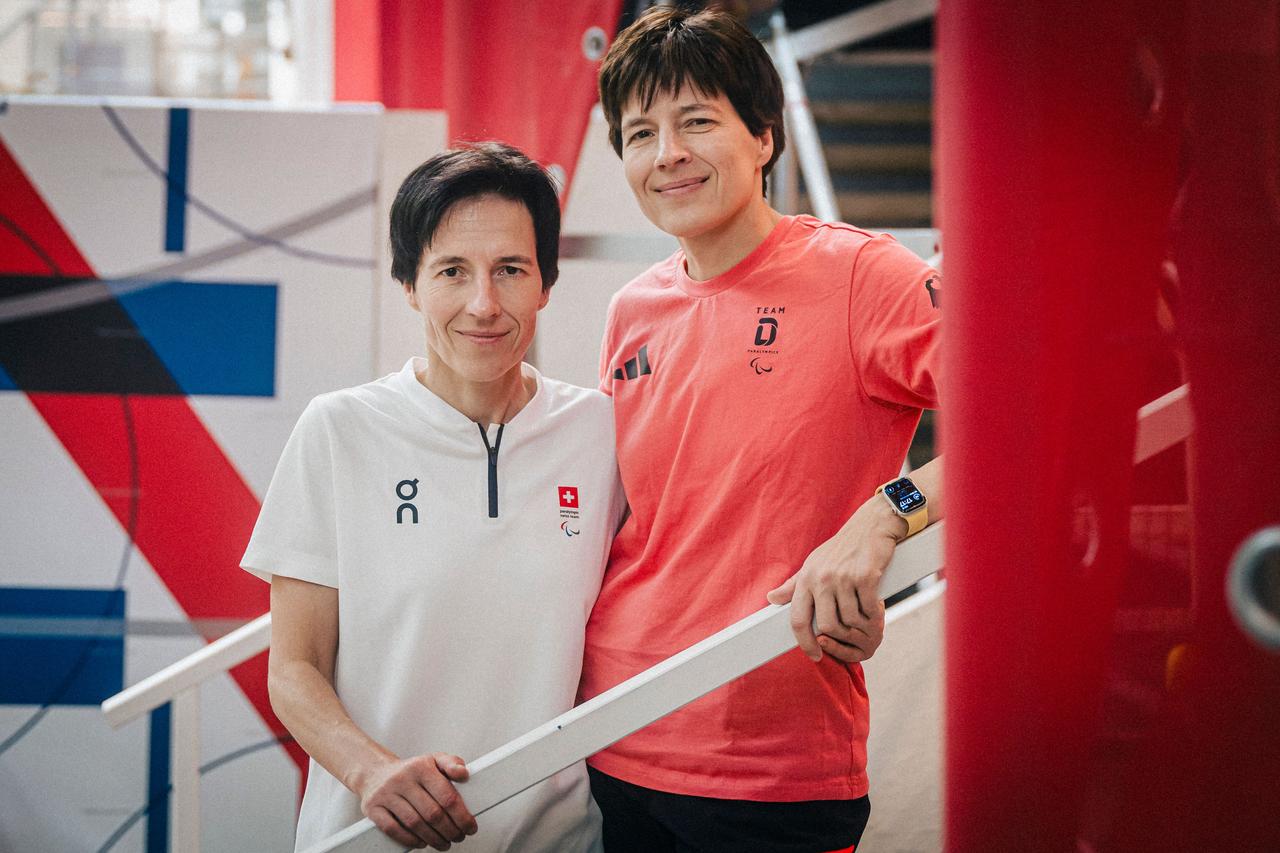 Carmen Brüssig et sa soeur jumelle Ramona. Les 2 pratiquent le judo mais l'une pour la Suisse et l'autre pour l'Allemagne.