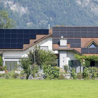 Le Groupe E change sa politique de tarif en matière d'énergie solaire. [KEYSTONE - Urs Flueeler]