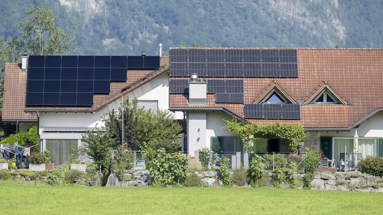 Le Groupe E change sa politique de tarif en matière d'énergie solaire. [KEYSTONE - Urs Flueeler]