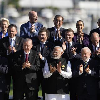 La traditionnelle photo de famille des dirigeants du G20. [AP Photo / Keystone - Eraldo Peres]