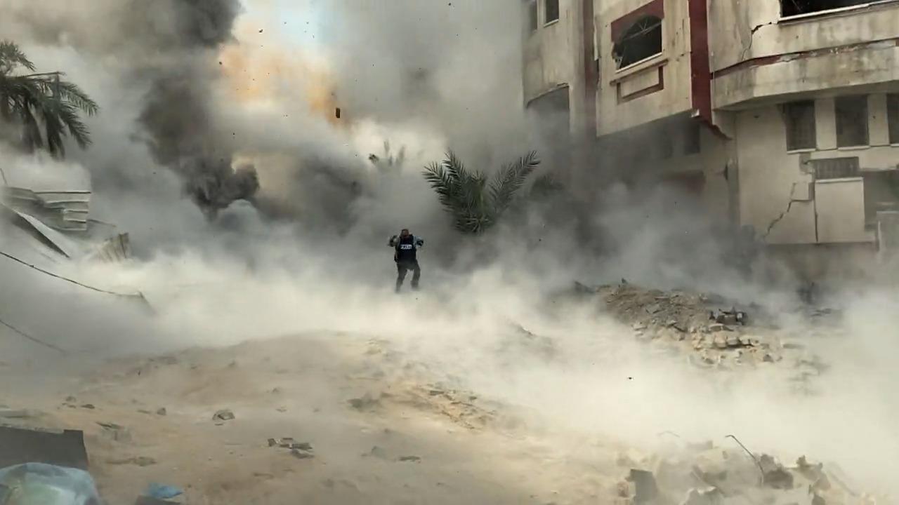 Une explosion filmée au plein coeur de Gaza. [Top Hat / ITV]