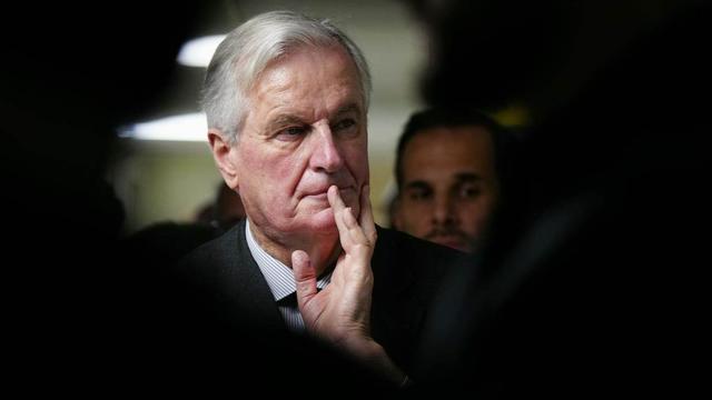 En France, Michel Barnier craint "des turbulences" sur les marchés si son gouvernement tombe. [Keystone]