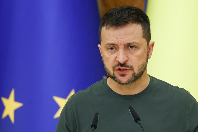 Volodymyr Zelensky estime que le plan pour la paix proposé au printemps par le Brésil et la Chine n'est "pas concret" (image d'illustration). [REUTERS - Valentyn Ogirenko]