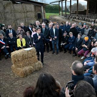 Le Premier ministre français Gabriel Attal a rencontré vendredi les agriculteurs en colère.