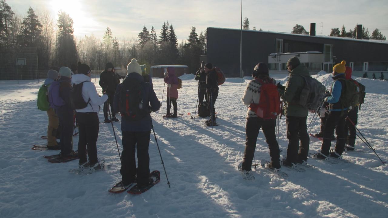 Les volontaires s'entraînent notamment à se déplacer dans la neige.