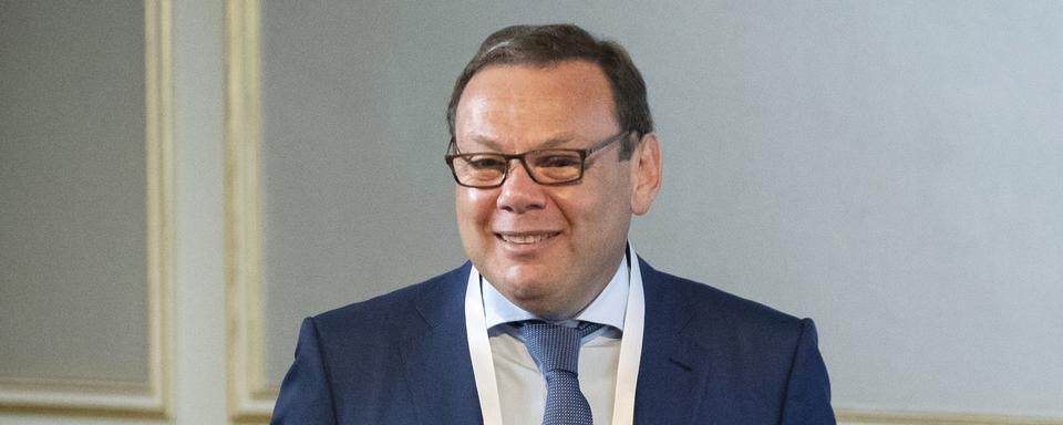 Mikhail Fridman est un des oligarques russes ayant obtenu gain de cause auprès de la Cour de justice de l'Union européenne pour avoir été sanctionné après l'invasion de l'Ukraine. [Keystone/AP Photo - Pavel Golovkin]