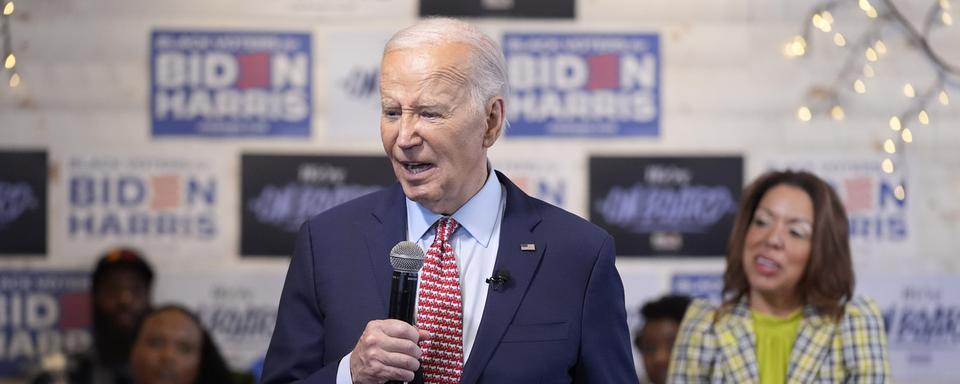 Joe Biden tente de reconquérir l’électorat afro-américain. [Keystone - AP Photo/Evan Vucci]