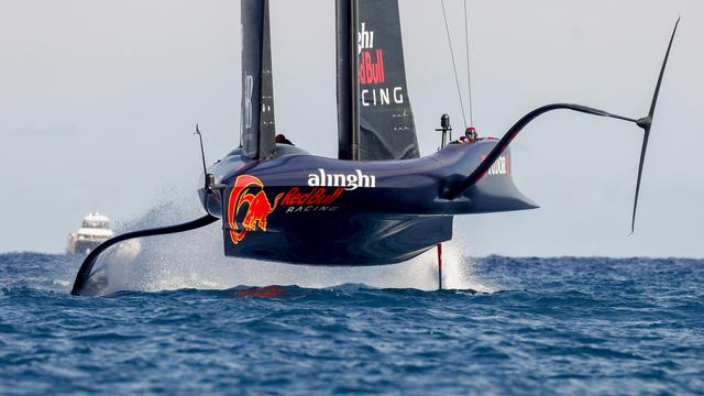 A l'image d'Alinghi, les défis engagés dans la course à la Coupe de l'America doivent innover pour espérer l'emporter. [KEYSTONE - QUIQUE GARCIA]