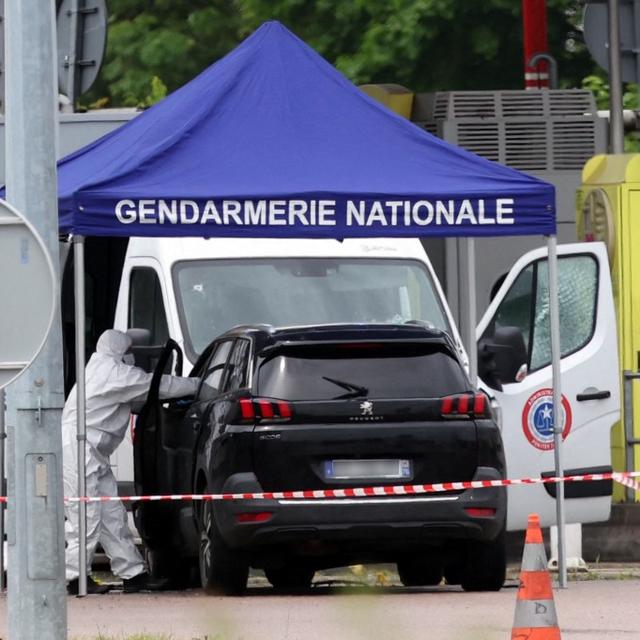 Deux agents de la pénitentiaire ont été tués en France et trois autres blessés grièvement mardi à un péage dans l'Eure, lors de l'attaque violente de leur fourgon qui transportait un détenu. [ALAIN JOCARD - AFP]