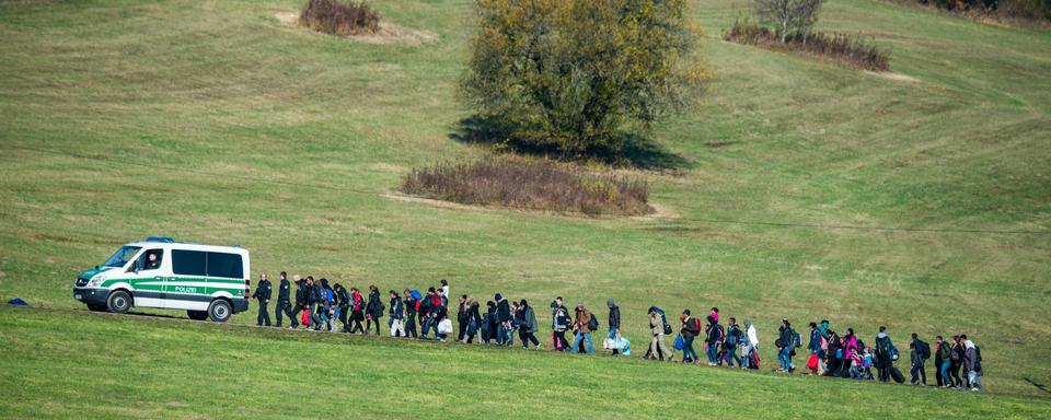 De plus en plus de pays européens renforcent leur position face à la migration (Image d'illustration). [EPA/KEYSTONE - Armin Weigel]