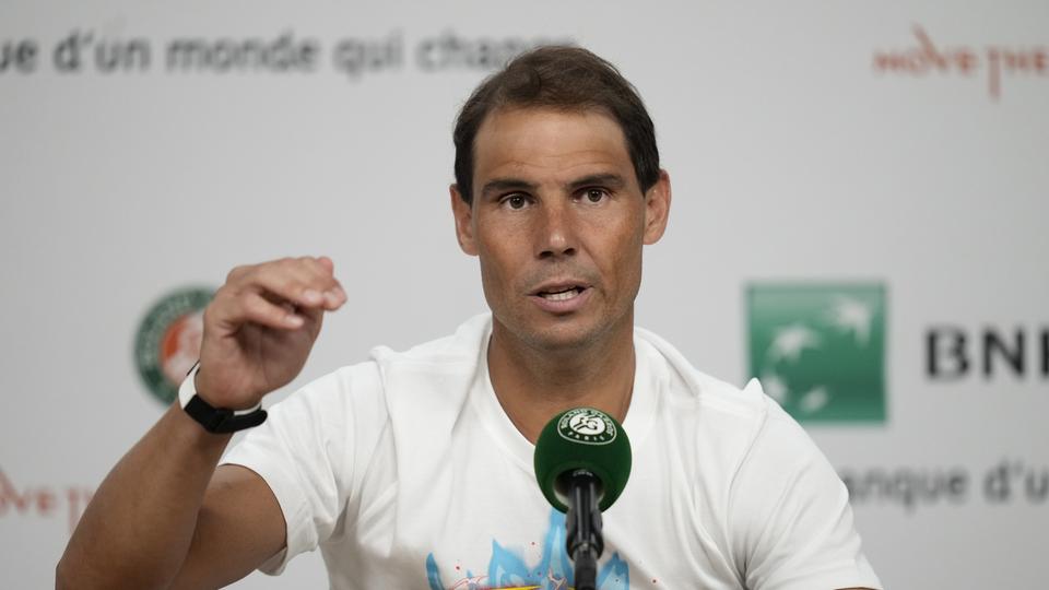 Rafael Nadal s'est incliné pour la 1re fois au 1er tour de Roland-Garros. [Keystone - AP Photo/Thibault Camus]