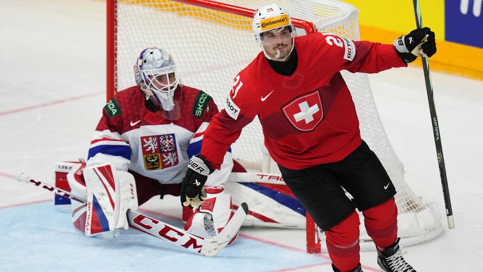 Kevin Fiala a inscrit un superbe tir au but pour aider la Suisse à battre la Tchéquie. [KEYSTONE - PETR DAVID JOSEK]