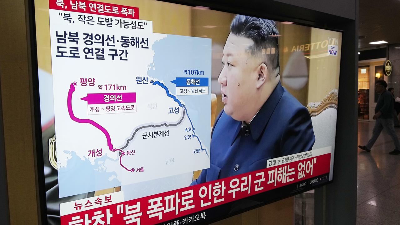 Pyongyang fait sauter des tronçons allant vers la Corée du Sud. [KEYSTONE - AHN YOUNG-JOON]