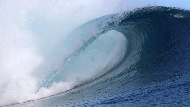 Une vague à Teahupo'o, Tahiti, en Polynésie française. [AFP - Geraint Tellem / Robert Harding RF / robertharding]