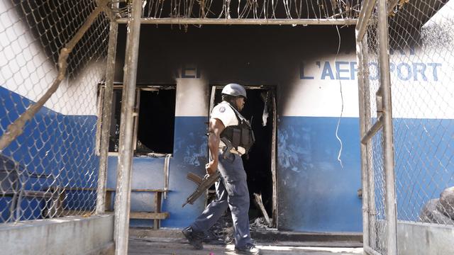 Face aux gangs, Haïti prolonge son état d'urgence. [Keystone - AP Photo/Odelyn Joseph]