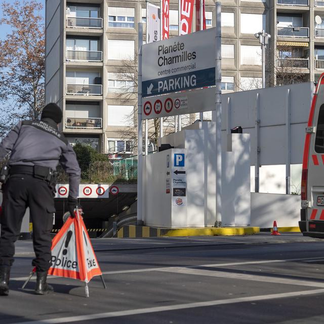 Un jeune homme de 22 ans était décédé en janvier 2019 après avoir été poignardé dans un parking des Charmilles, à Genève. [Keystone - Martial Trezzini]