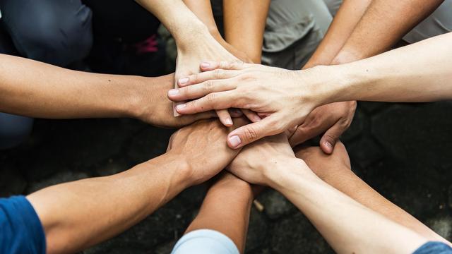 La gouvernance participative est une approche visant à promouvoir l’inclusion et la cohésion sociale. [Depositphotos - tonjung]