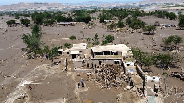Une maison détruite par les crues à Borka, en Afghanistan. [KEYSTONE - EPA/SAMIULLAH POPAL]