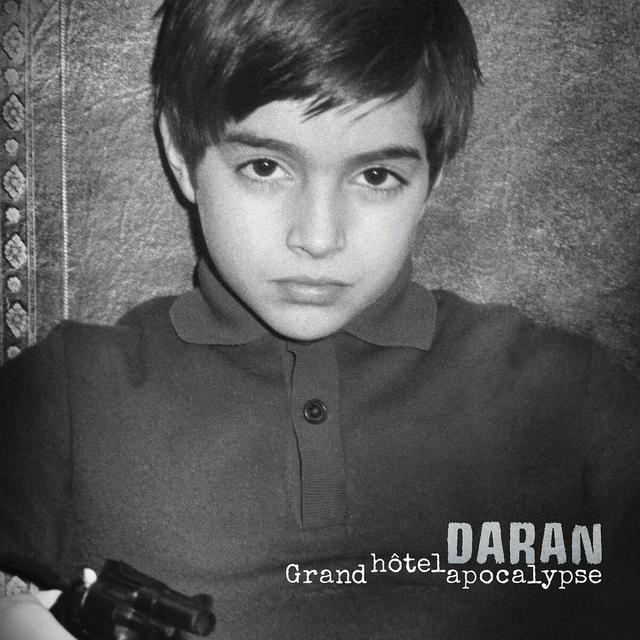 Daran sort un 11e album, "Grand Hôtel Apocalypse". [Deezer]