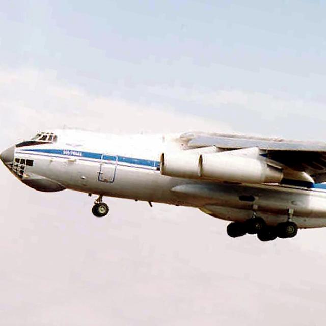 Un avion de transport militaire russe Il-76 s'est écrasé mercredi dans la région de Belgorod. [Reuters]