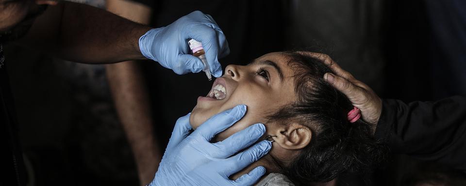 Trêves pour la vaccination, un soulagement pour la population de Gaza. [Mohammed Saber]