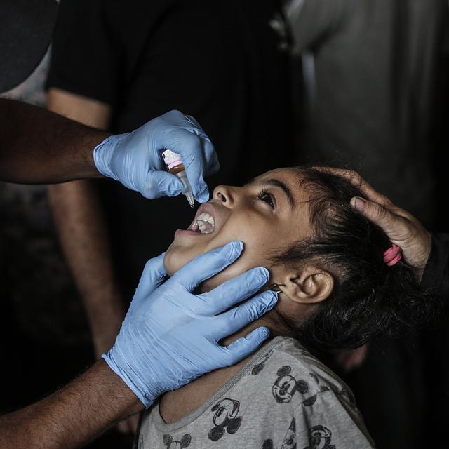 Trêves pour la vaccination, un soulagement pour la population de Gaza. [Mohammed Saber]