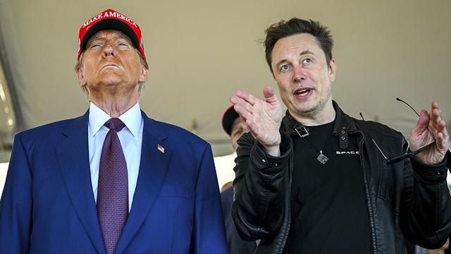 Donald Trump et Elon Musk ont exprimé leur opposition à un accord budgétaire négocié au Congrès entre des élus républicains et démocrates. [Keystone - Brandon Bell - Pool via AP]