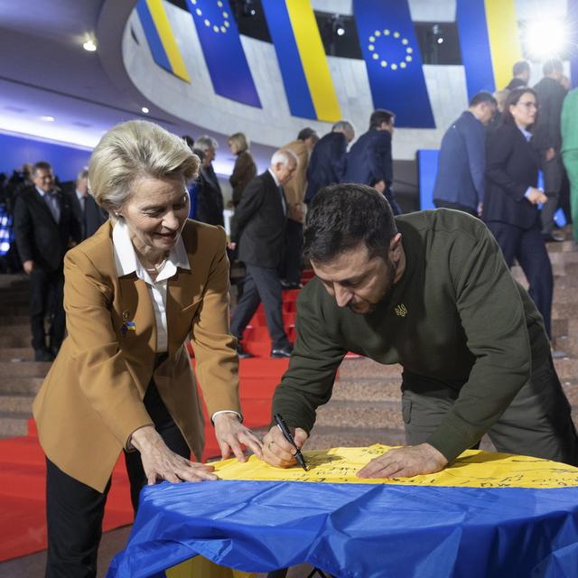 Un cadre d’adhésion de l’Ukraine à l’UE sera présenté par Bruxelles à la mi-mars. [Keystone - Ukrainian presidential press service]