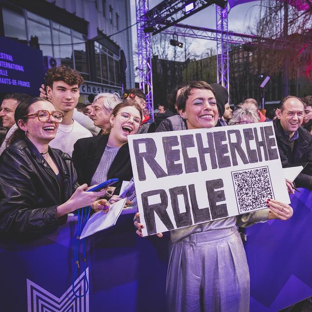 Sur le tapis rouge, lors de l'ouverture du Festival Séries Mania 2024. [Festival Séries Mania - J. LELONG]