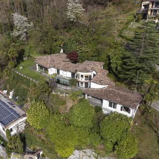 La villa du banquier déchu Pierin Vincenz vendue aux enchères à Mendrisio, au Tessin. [Keystone/Ti-Press - Pablo Gianinazzi]