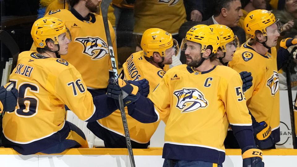 Roman Josi (59) a brillé contre Winnipeg. [KEYSTONE - MARK HUMPHREY]