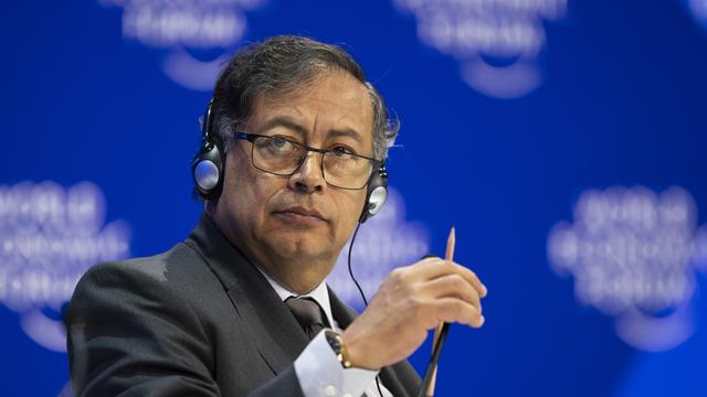 Le président colombien Gustavo Petro est un ancien membre d'une guérilla révolutionnaire. [Keystone - Gian Ehrenzeller]