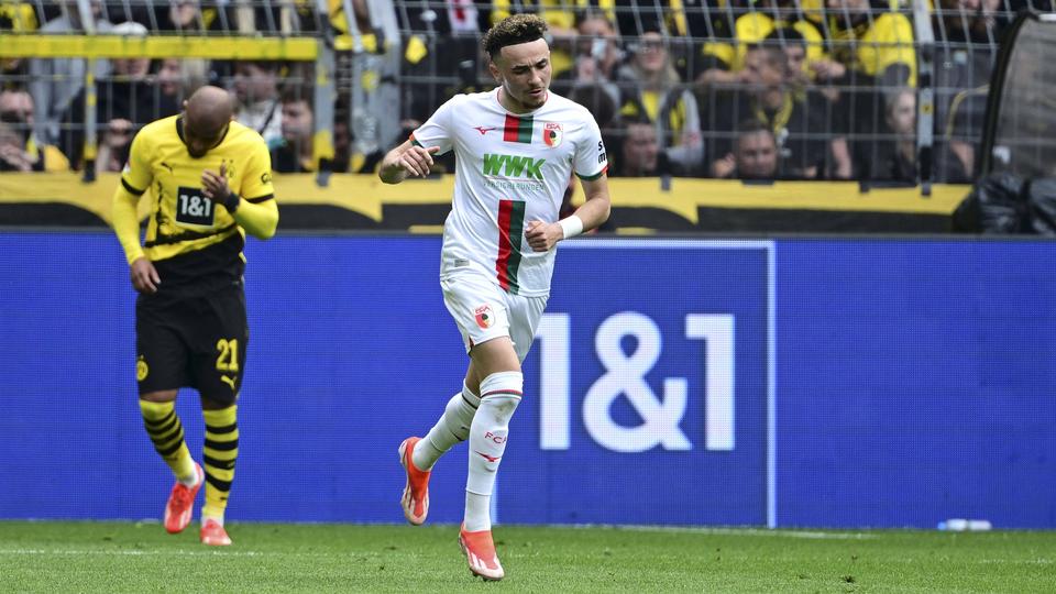 Ruben Vargas a inscrit l'unique but d'Augsburg lors de la large défaite des siens à Dortmund (5-1). [IMAGO/kolbert- - Marc Niemeyer - Imago]