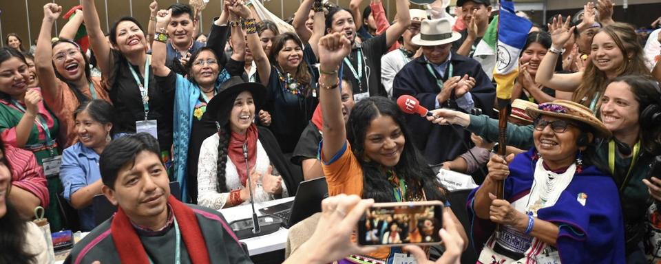 La COP16, la plus grande conférence mondiale sur la protection de la Nature, a décidé, le 1er novembre 2024, à Cali (Colombie), de créer un organe permanent chargé de représenter les intérêts des populations autochtones dans le cadre de la convention de l'ONU sur la diversité biologique.