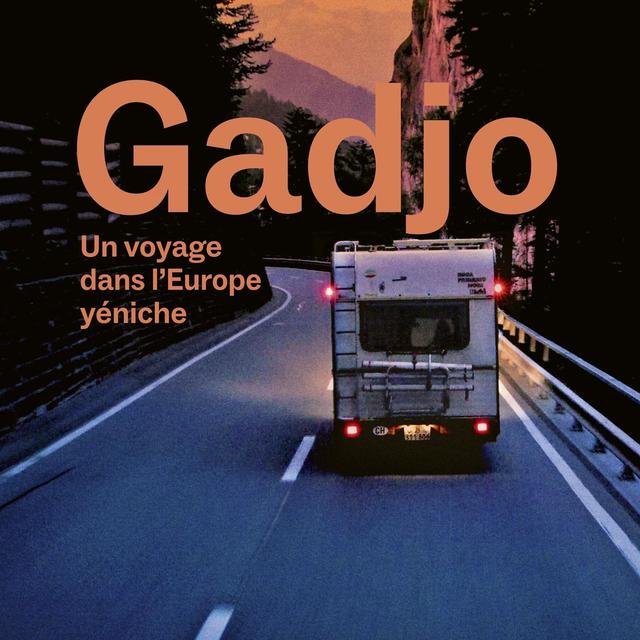 Le réalisateur Simon Guy Fässler présente "Gadjo: un voyage dans l’Europe Yéniche". [cinedoc.ch - DR]