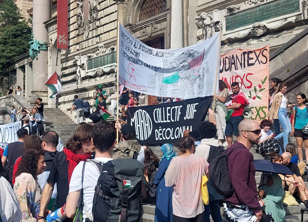 Le collectif Marad a notamment participé aux manifestations pro-palestiniennes en Suisse romande, comme ici à Lausanne. [RTS]