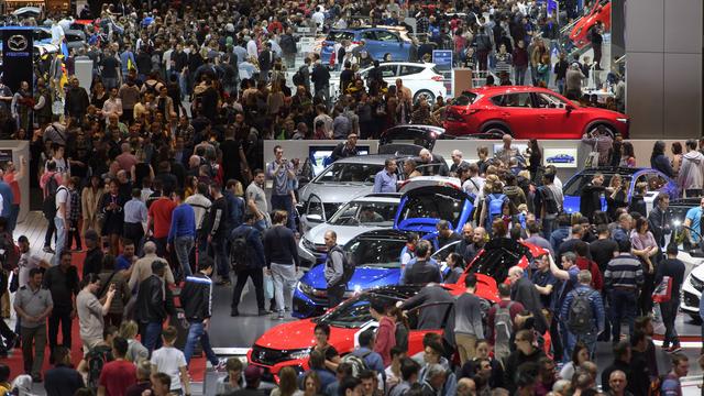 Le Salon de l'Auto de Genève présentait plus de 200 marques en 2017. [Keystone - Martial Trezzini]