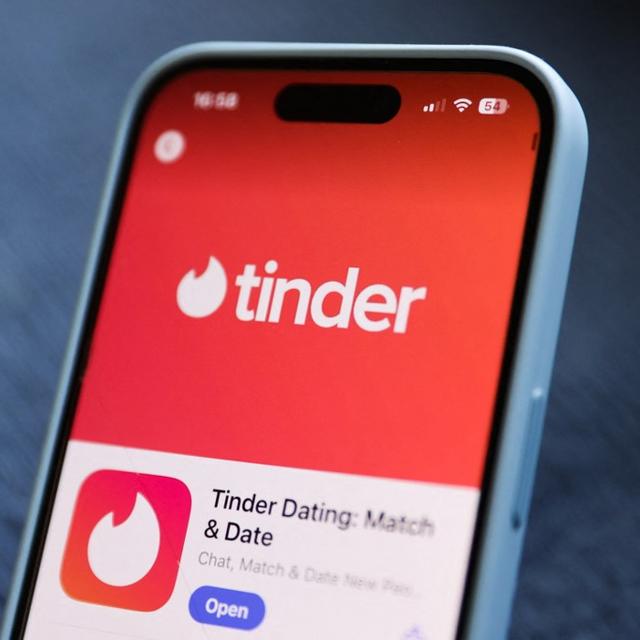 Vac mensonge 1/5: tinder. [AFP - Jakub Porzycki / NurPhoto]