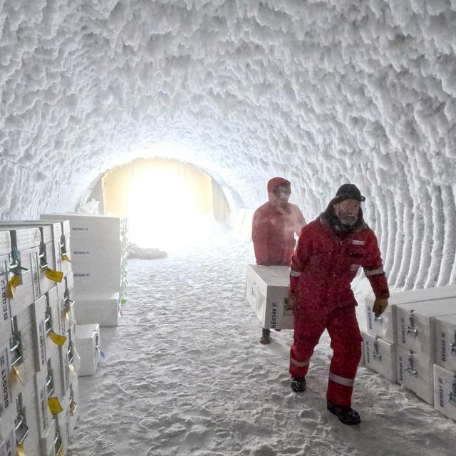 Climat: de la glace datant de plus d'un million d'années prélevée en Antarctique. [KEYSTONE]